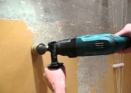 Как снять краску со стены